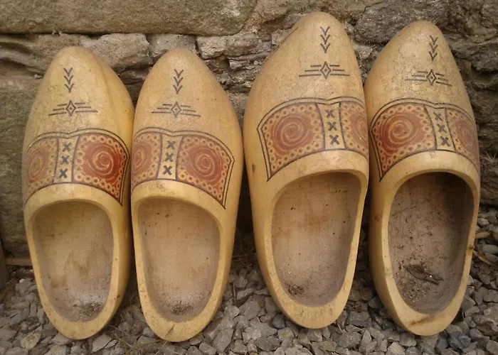 게스트하우스 Domaine D'angel-berg Vezins-de-Levezou