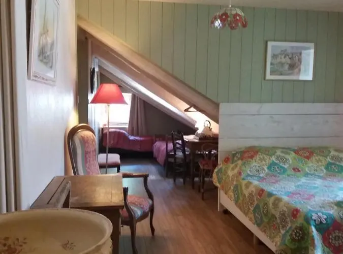 게스트하우스 Domaine D'angel-berg 3*